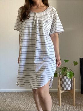 Vintage 90s Prima Donna coastal grandmacore nightgown medium